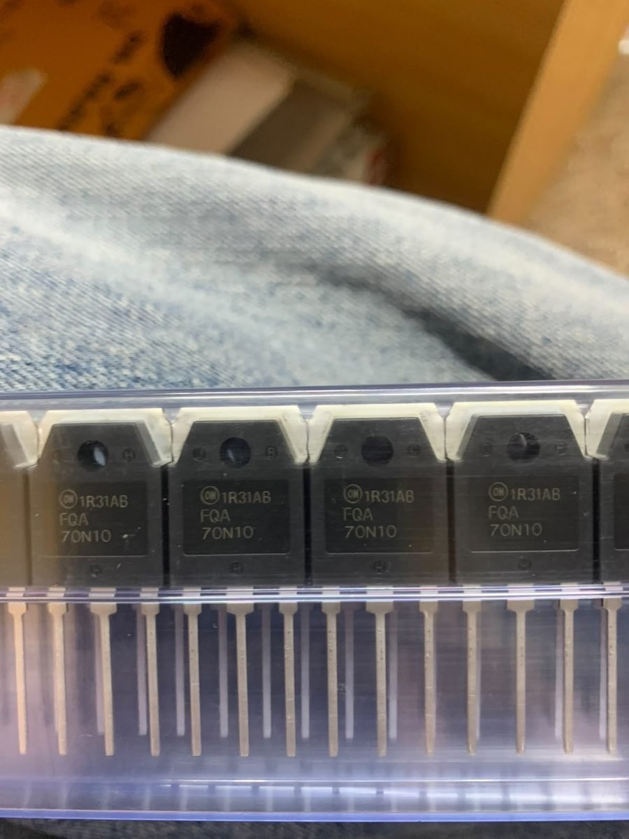 Bulk tubes of integrated circuits in stock
